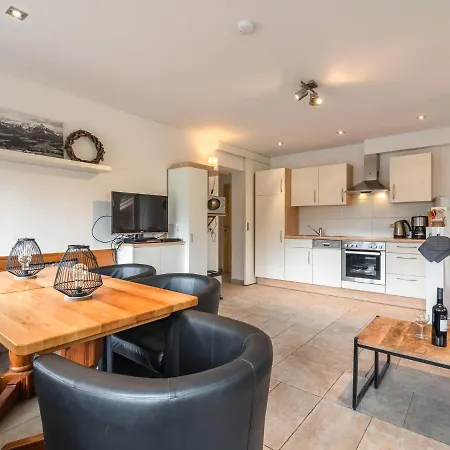 Spacious In With Private Terrace 埃尔毛