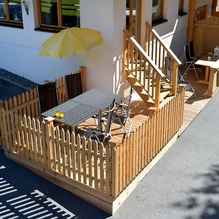 Spacious In With Private Terrace 公寓 *